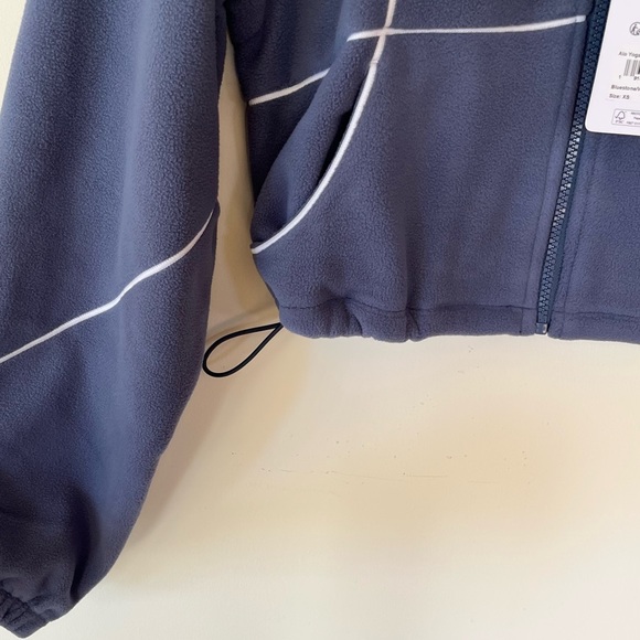 NWT ALO Yoga Polar Fleece Game Time Full-Zip Jacket Size XS Cropped Blue/White - Picture 5 of 12